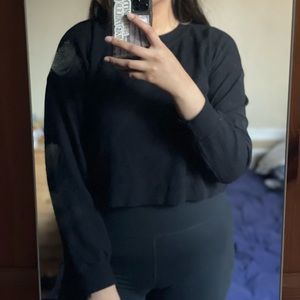Cropped black thin sweater size M/L
